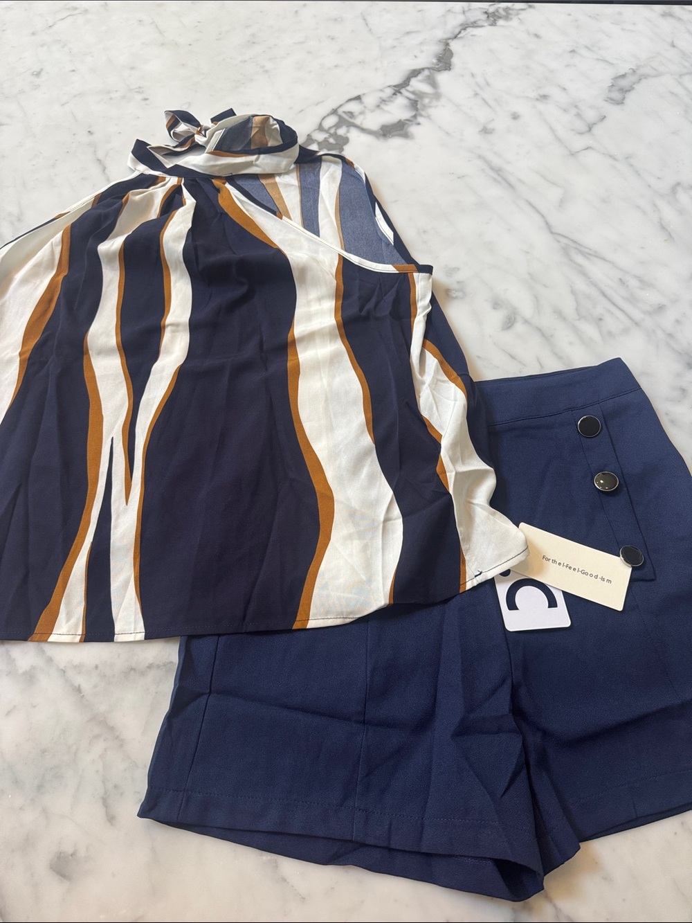 Commense Halter Top Set - Picture 2 of 3